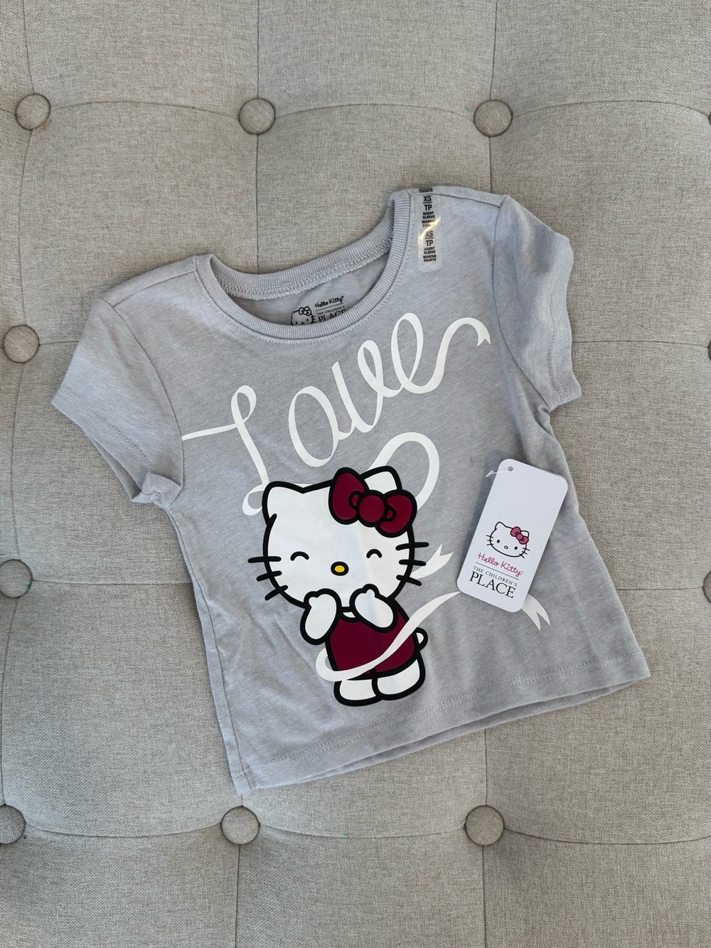 NWT THE CHILDREN’S PLACE Hello Kitty Gray Short-Sleeve Tee